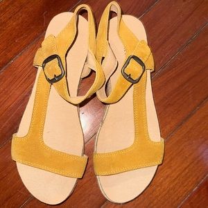 Lucky Brand Women's Gabrien Flat Sandal